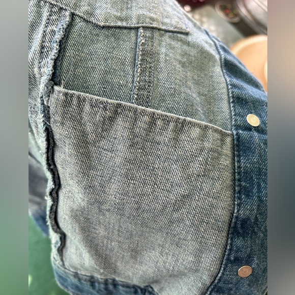 Women’s denim Jean jacket with leopard Fringe on the arms and across the back - Picture 6 of 6